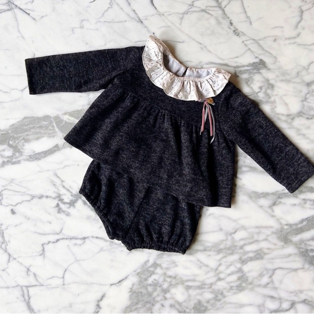 Beautiful Spanish set for girls. Size 24 M.